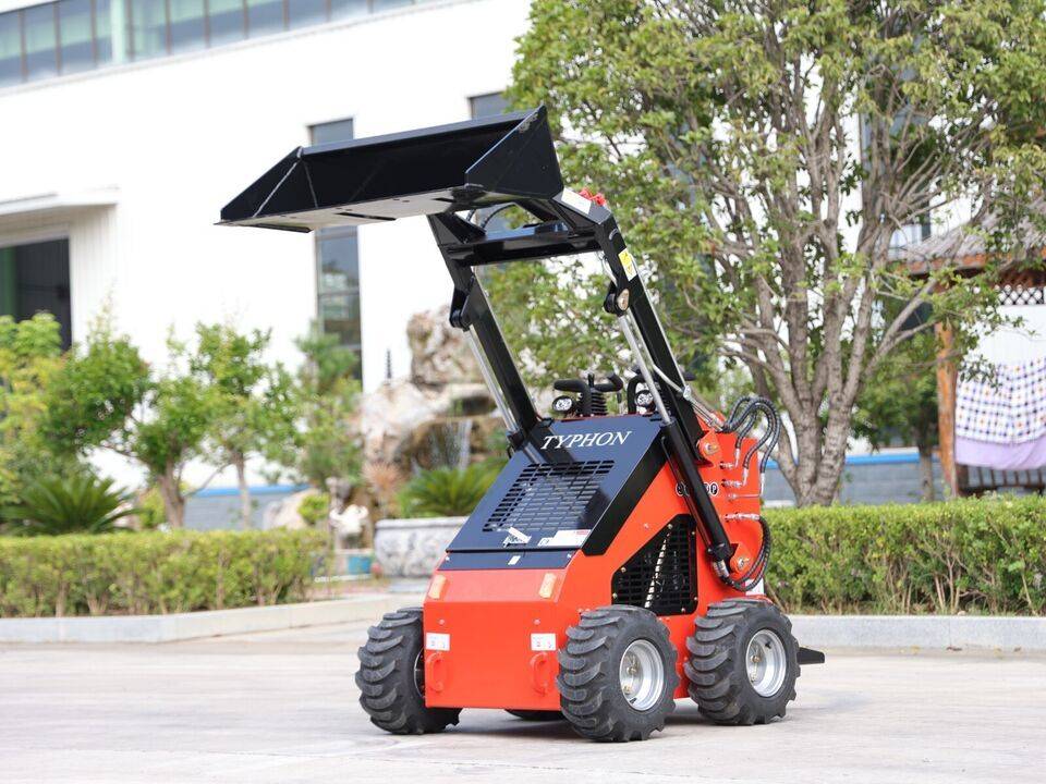 Mini-SkidSteer-Loader-Track-Wheel-Honda-EPA-Gas-221-HP5jpg - Skidsteer Loader