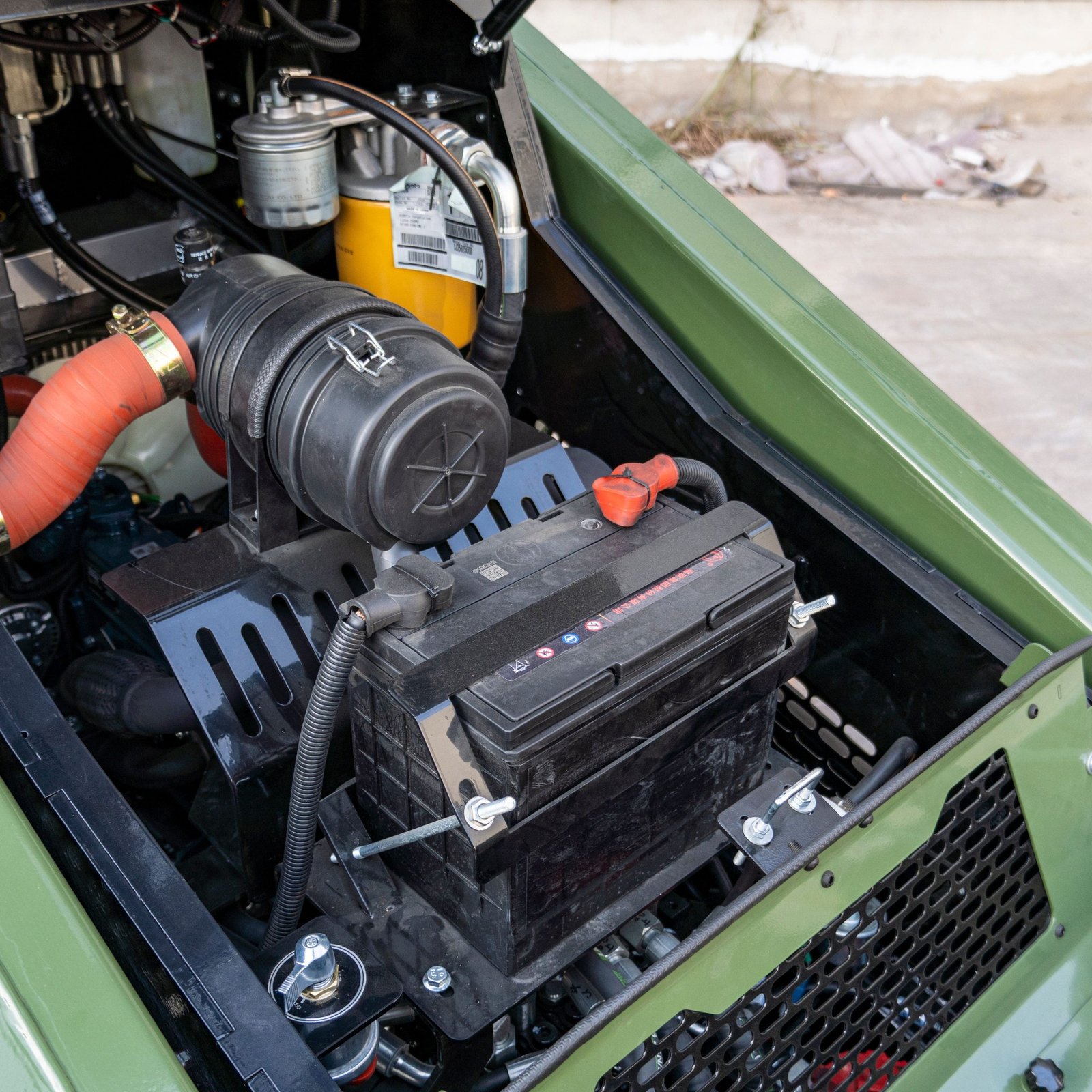 TYPHON Stomp V1000 24HP Kubota D1105 Water Cooled Diesel Skid Steer Pilot Control34